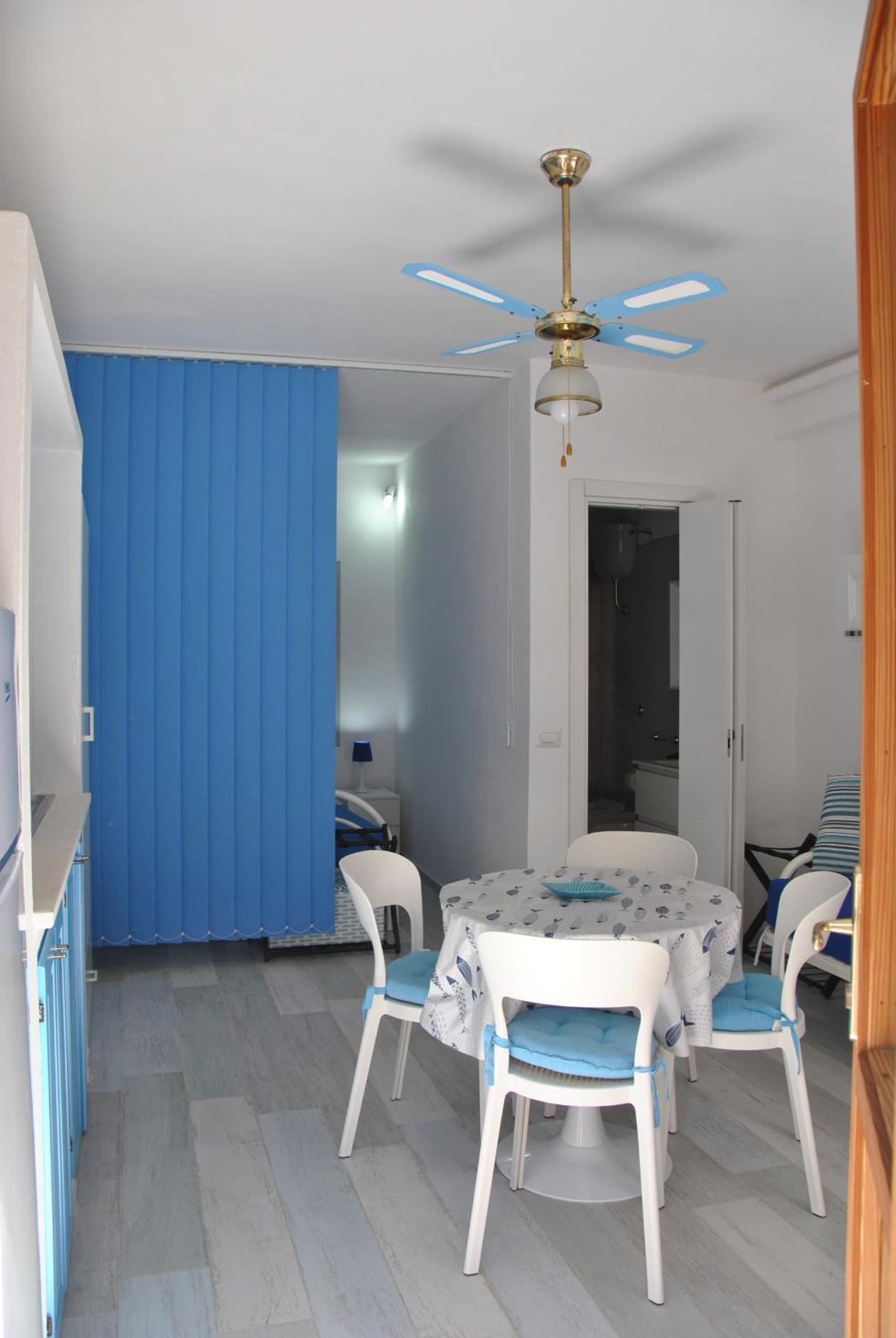 Casa Vacanze Casti - 41 Calasetta Εξωτερικό φωτογραφία